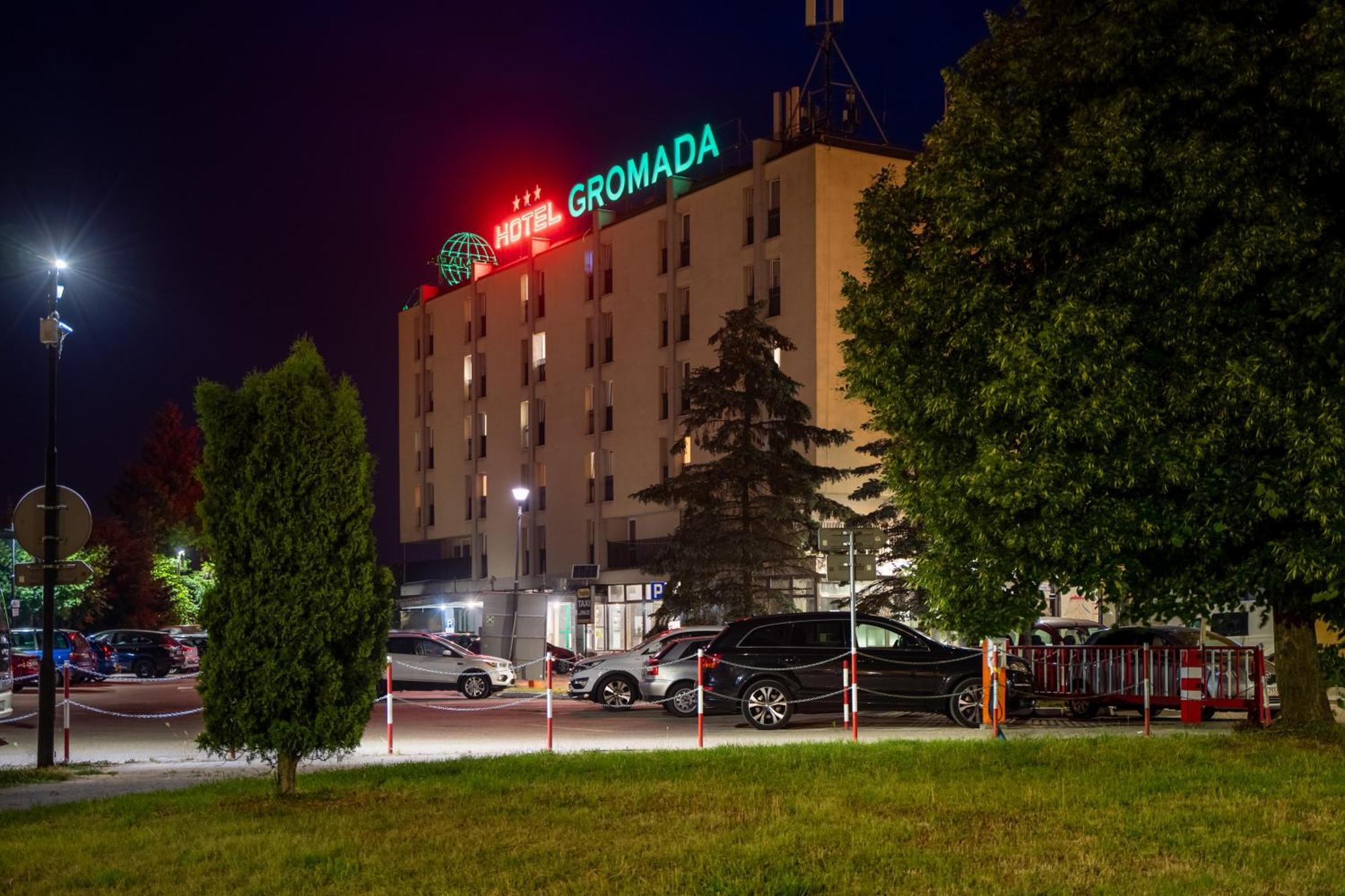Hotel Gromada Łomża Kültér fotó