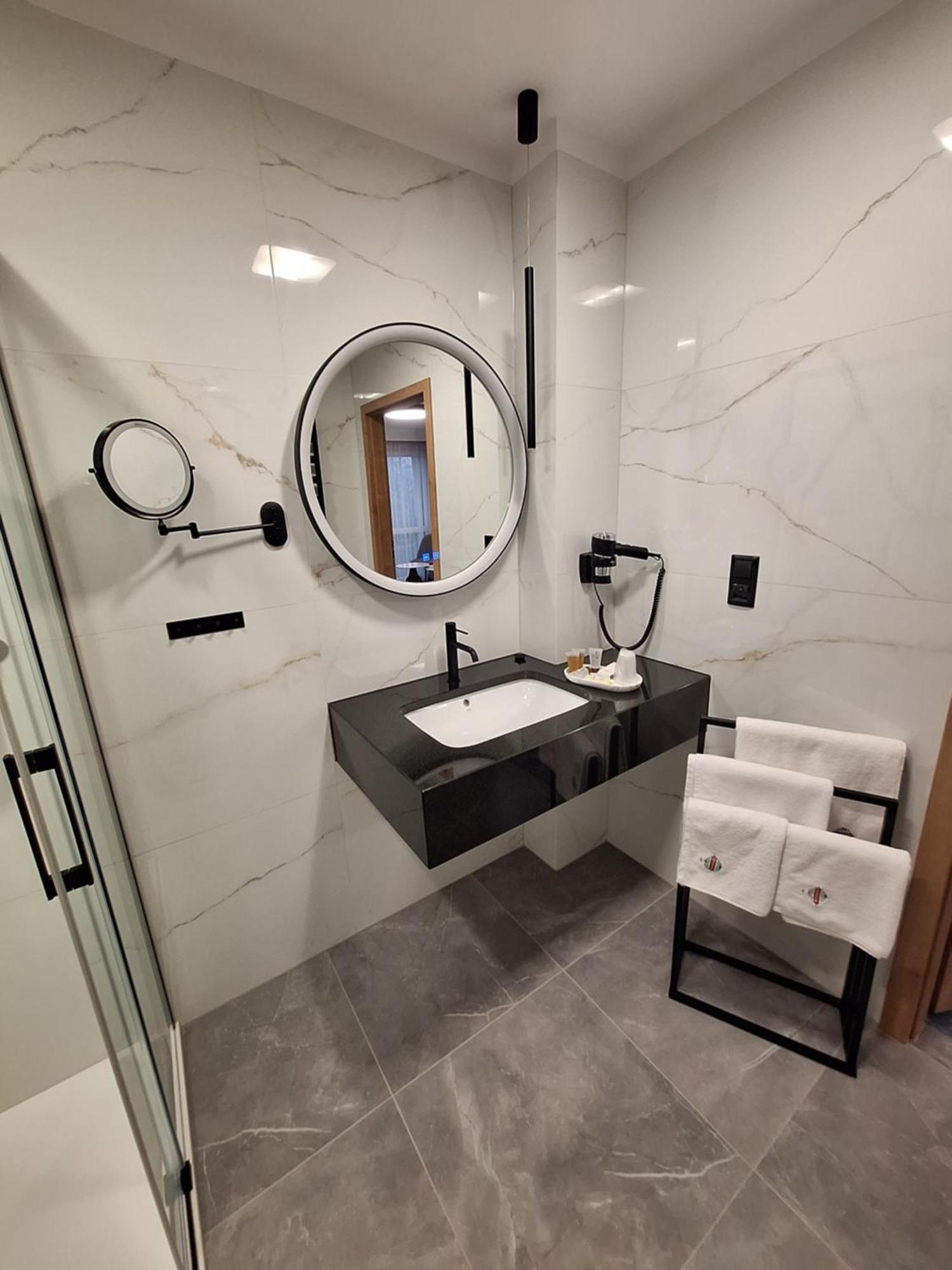 Hotel Gromada Łomża Kültér fotó